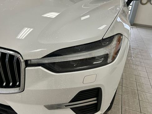 Certified 2023 Volvo XC60 B5 Plus w/ Climate Package image 7