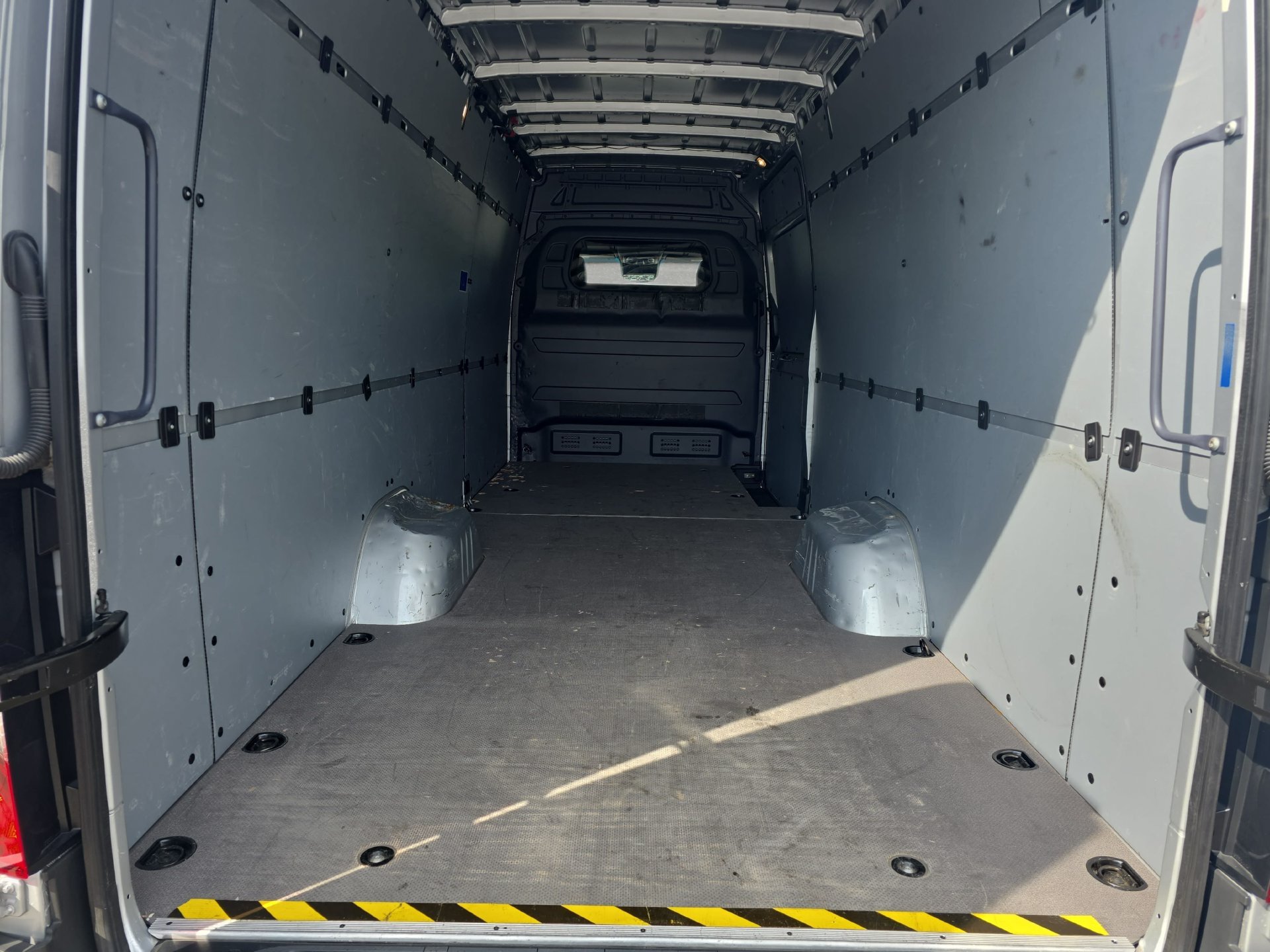 Used 2023 Mercedes-Benz Sprinter 3500 image 12
