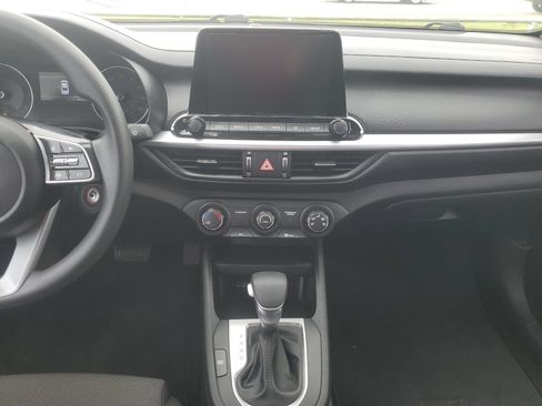 Used 2023 Kia Forte LX FWD image 10