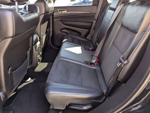 Used 2021 Jeep Grand Cherokee Laredo X image 18