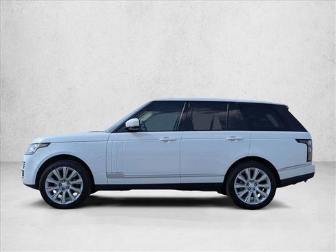 Used 2017 Land Rover Range Rover HSE image 9