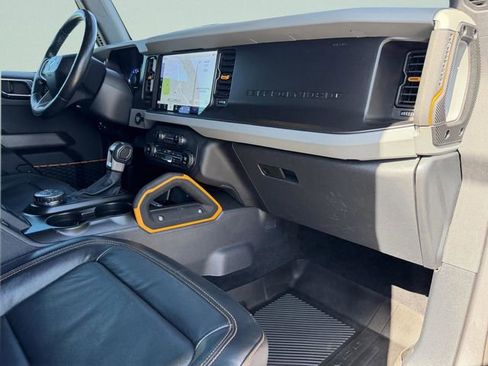 Used 2021 Ford Bronco Badlands AWD/4WD image 17