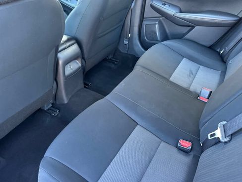 Used 2024 Nissan Sentra SV FWD image 4