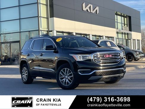 Used 2017 GMC Acadia SLE image 1