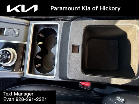 Used 2023 Mitsubishi Outlander SE image 29