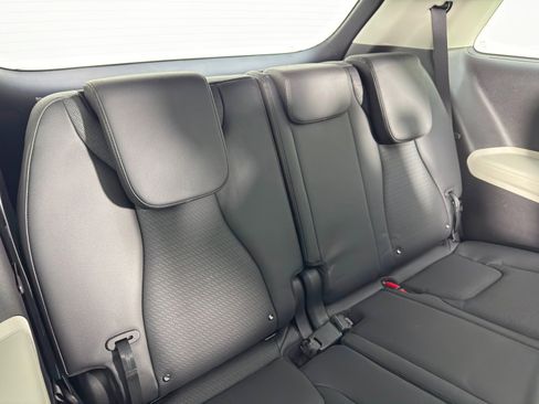 Used 2024 Kia Carnival SX Prestige image 44