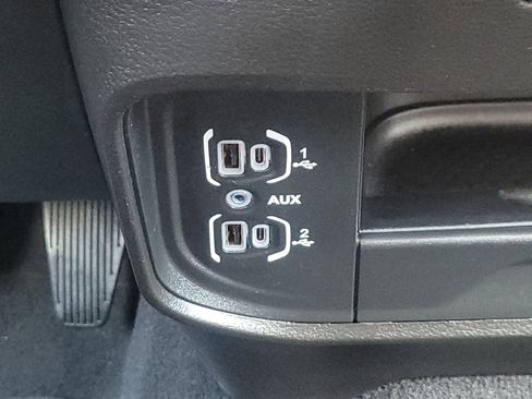 Used 2024 RAM 3500 Big Horn image 22