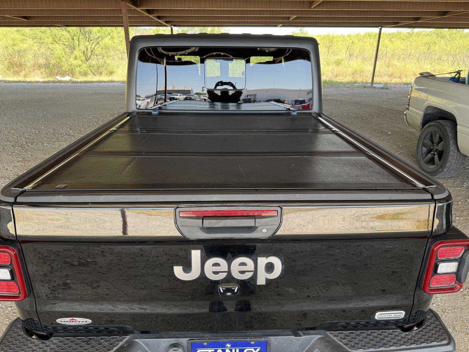 Used 2020 Jeep Gladiator Overland AWD/4WD image 35