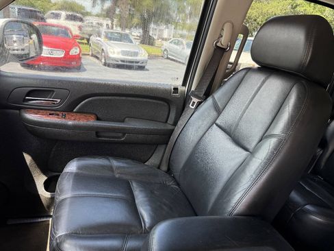 Used 2008 Chevrolet Tahoe LT w/ LT Preferred Equipment Group RWD image 6