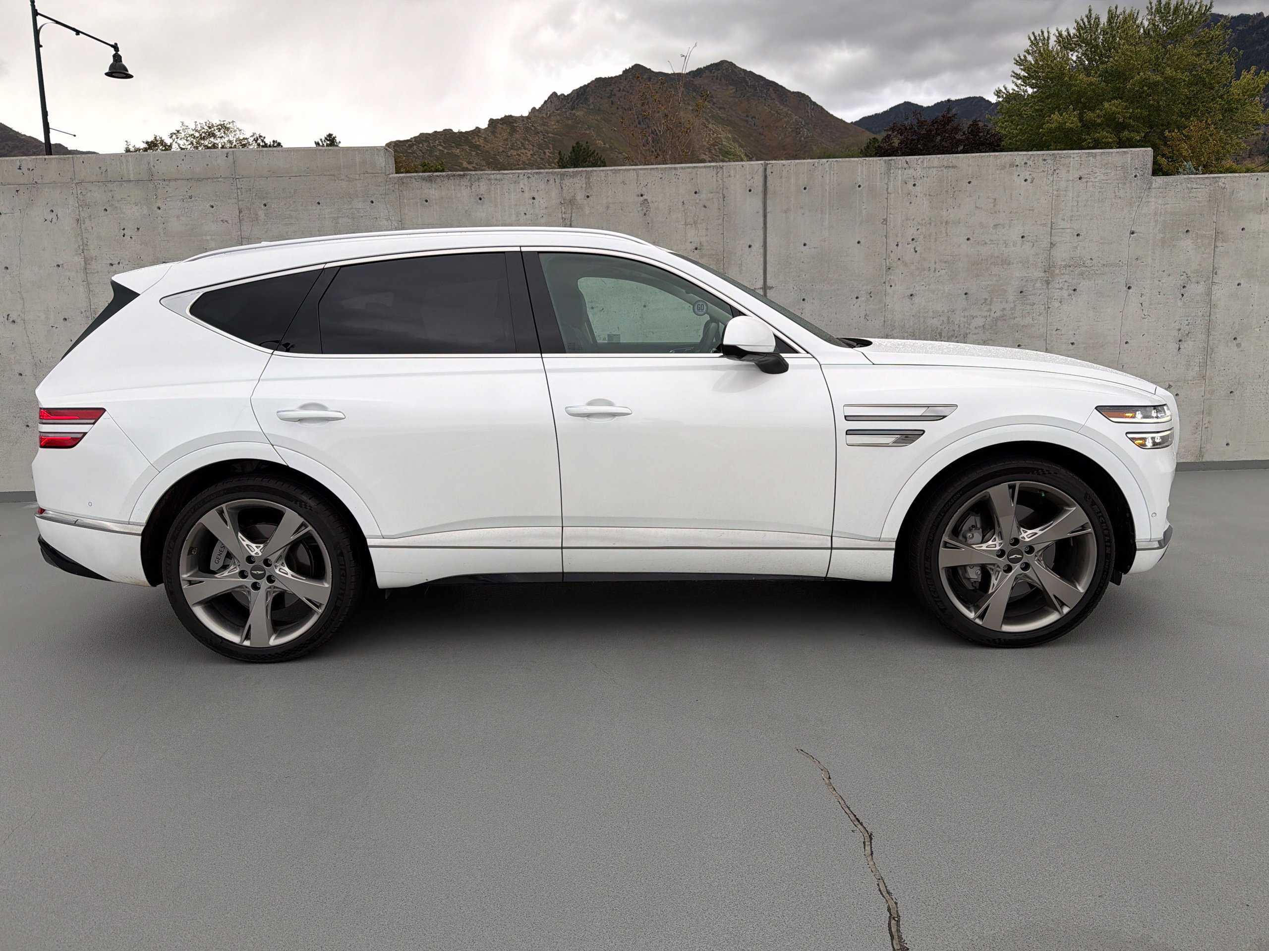 Used 2024 Genesis GV80 3.5T w/ Prestige Package AWD/4WD image 4