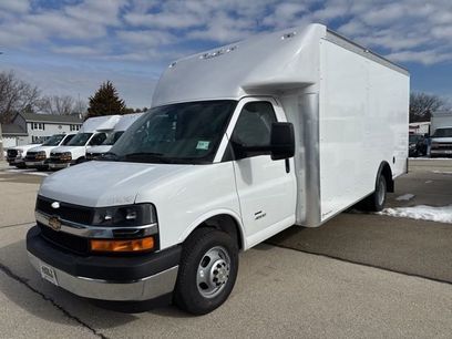 New 2025 Chevrolet Express 4500 w/ Power Convenience Package