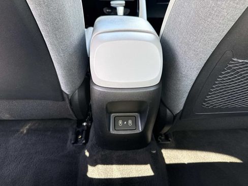 Used 2024 Hyundai Elantra Limited FWD image 20