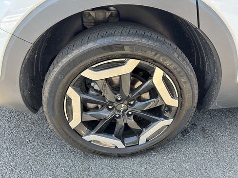 Used 2023 Kia Telluride EX w/ EX Captain's Chair Package AWD/4WD image 25