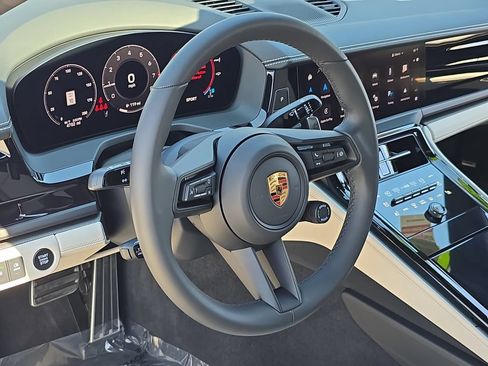Used 2025 Porsche Panamera 4 AWD/4WD image 19