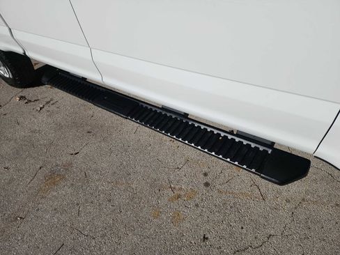 Used 2017 Ford F250 XL w/ Power Equipment Group image 18