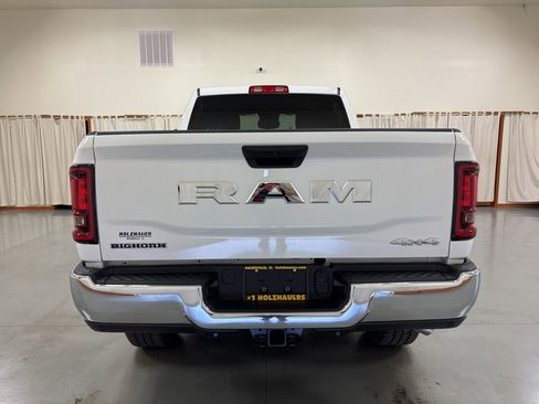 New 2026 RAM 2500 Big Horn AWD/4WD image 7
