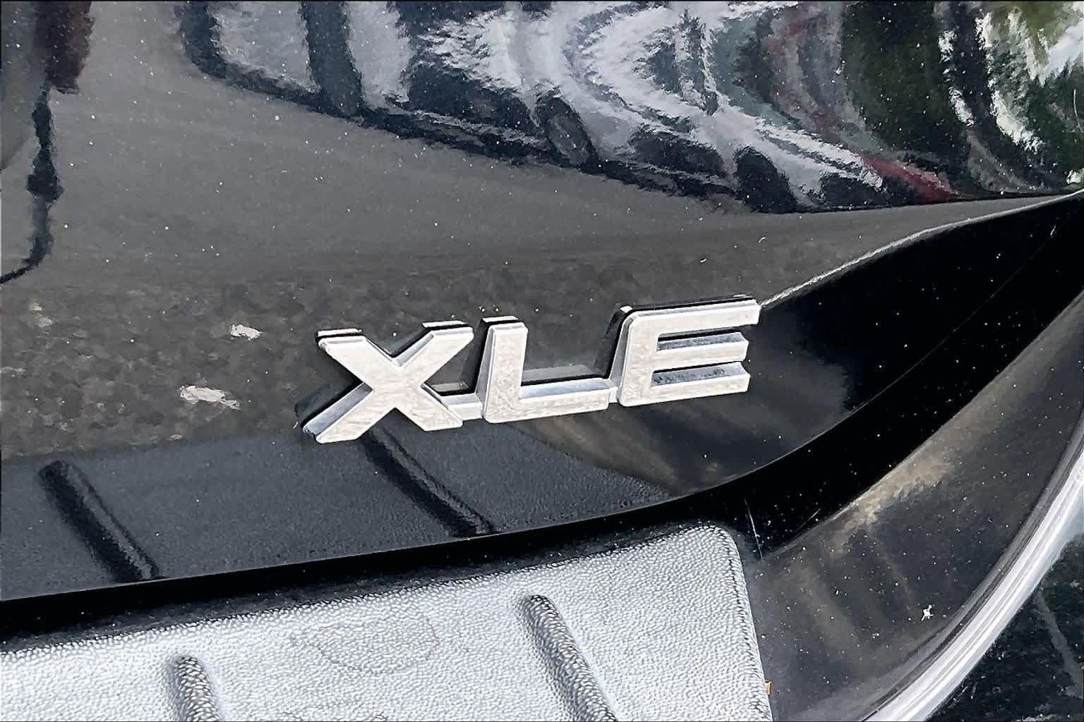 Used 2024 Toyota Highlander XLE FWD image 10