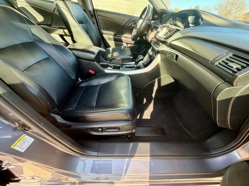 Used 2015 Honda Accord EX-L image 17