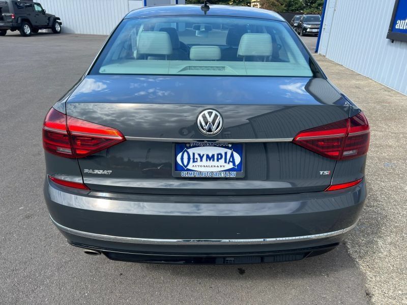 Used 2017 Volkswagen Passat 1.8T R-Line FWD image 14