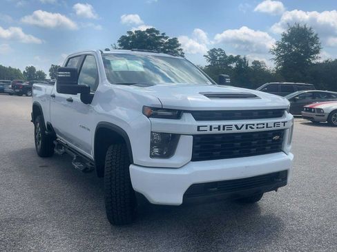 Used 2021 Chevrolet Silverado 2500 Custom w/ Custom Value Package AWD/4WD image 9
