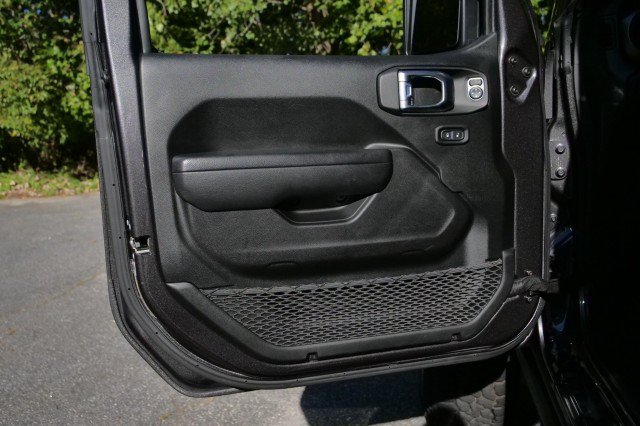 Used 2022 Jeep Wrangler Sport AWD/4WD image 26