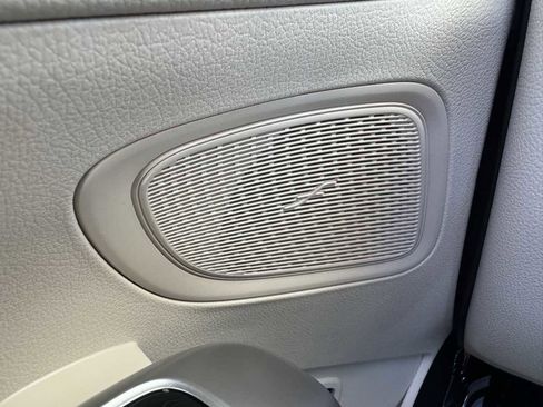 Used 2024 Mercedes-Benz C 300 Sedan image 25