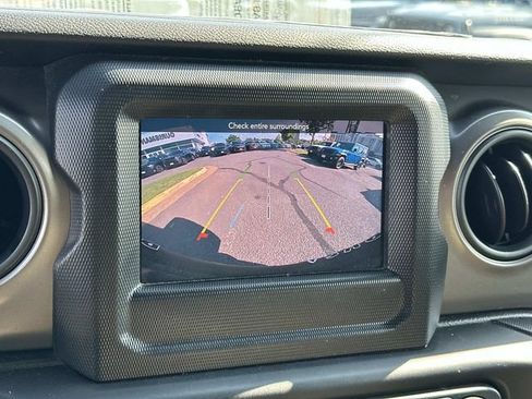 Used 2022 Jeep Wrangler Unlimited Sport AWD/4WD image 22