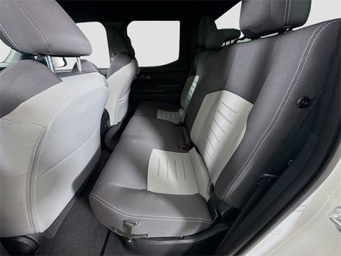 Certified 2025 Toyota Tacoma TRD Off-Road image 23