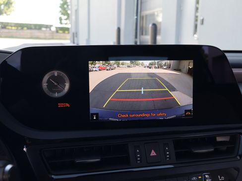 Used 2025 Lexus ES 350 w/ Premium Package FWD image 23