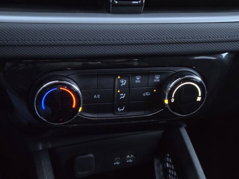 Used 2025 Chevrolet TrailBlazer LT image 18