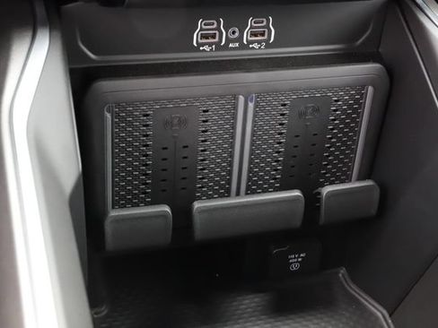 New 2026 RAM 3500 Big Horn AWD/4WD image 28