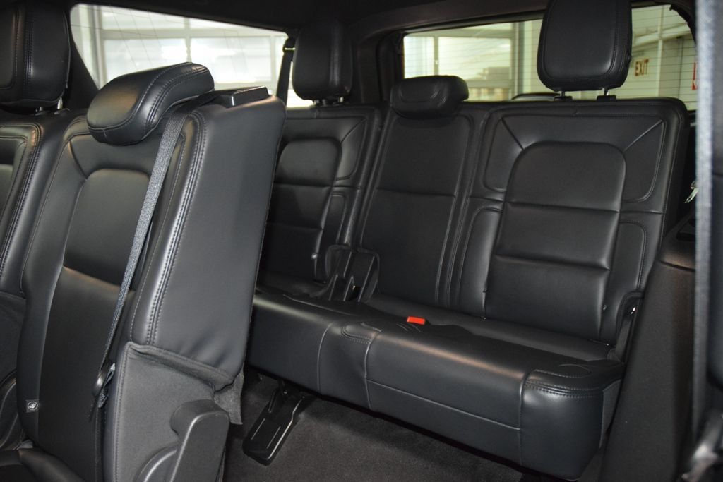 Used 2024 Lincoln Navigator L 4WD image 44