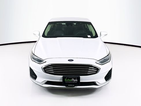 Used 2020 Ford Fusion SEL FWD image 2