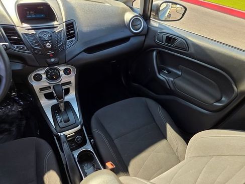 Used 2019 Ford Fiesta SE FWD image 11