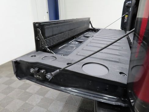 Used 2025 GMC Sierra 2500 AT4X w/ AT4X AEV Edition image 45