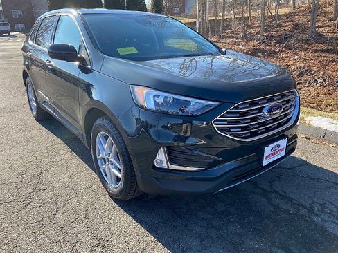 Used 2022 Ford Edge SEL w/ Convenience Package image 3
