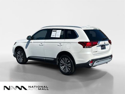 Used 2020 Mitsubishi Outlander FWD image 3