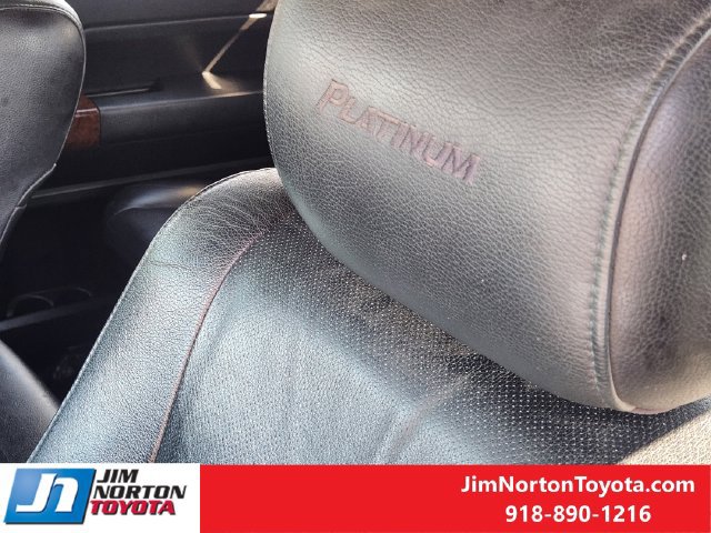 Used 2011 Toyota Tundra Limited w/ Platinum Pkg AWD/4WD image 16