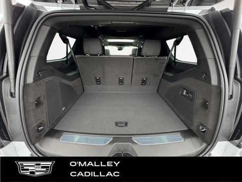 New 2026 Cadillac Escalade ESV Luxury w/ Touring Package image 12