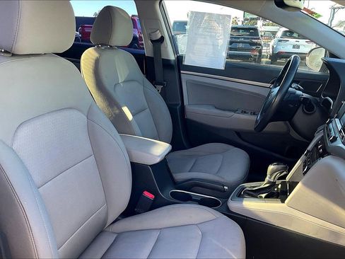 Used 2018 Hyundai Elantra Value Edition w/ Cargo Package image 5
