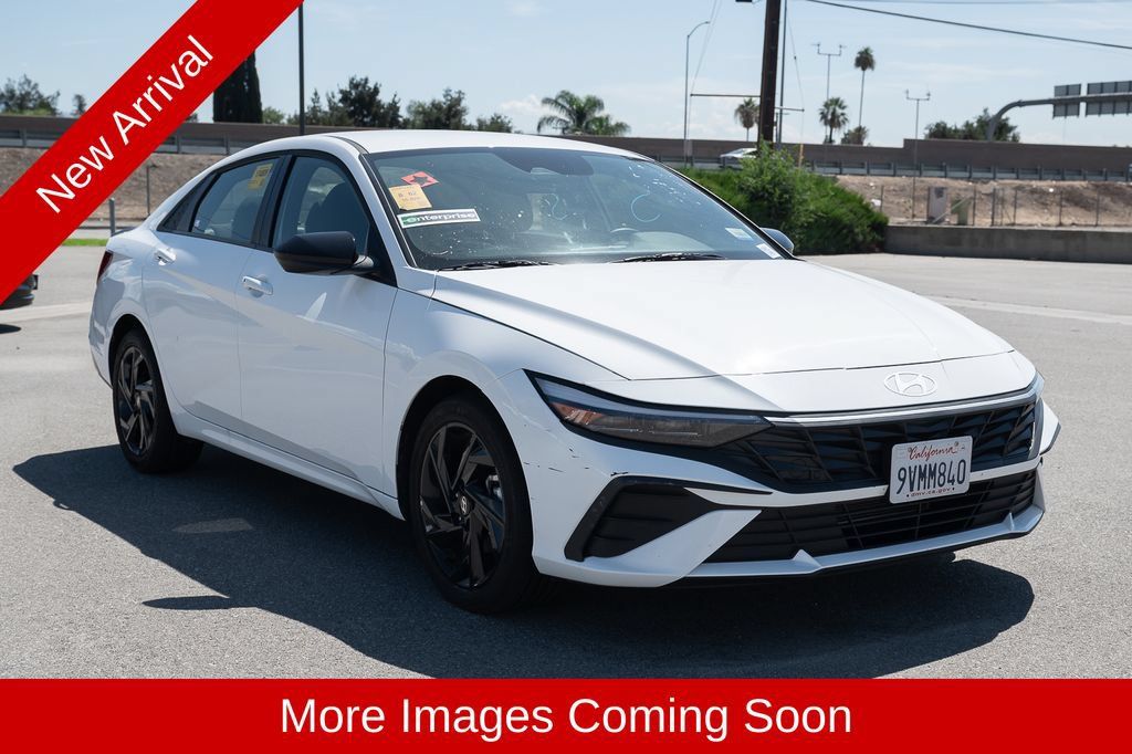 Used 2026 Hyundai Elantra Sport FWD image 1