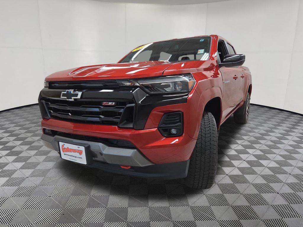 Used 2023 Chevrolet Colorado Z71 w/ Z71 Convenience Package 2 AWD/4WD image 7