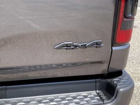 Used 2021 RAM 1500 Laramie AWD/4WD image 5