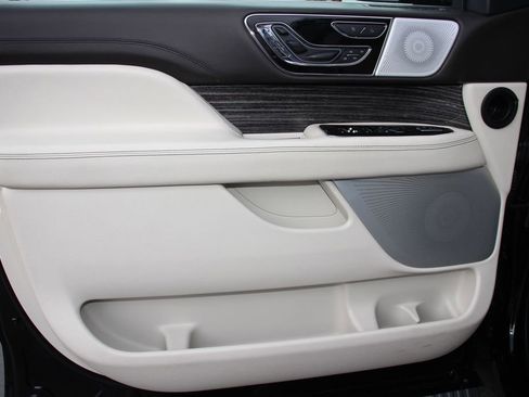 Certified 2023 Lincoln Navigator L Black Label image 18