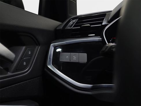 Used 2024 Audi Q3 2.0T Premium Plus w/ Premium Plus Package image 28