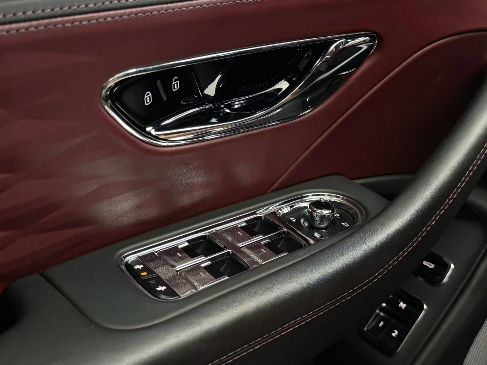 Used 2020 Bentley Flying Spur W12 AWD/4WD image 9