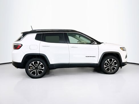 Used 2022 Jeep Compass Limited image 10