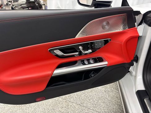 Used 2023 Mercedes-Benz SL 55 AMG 4MATIC image 43