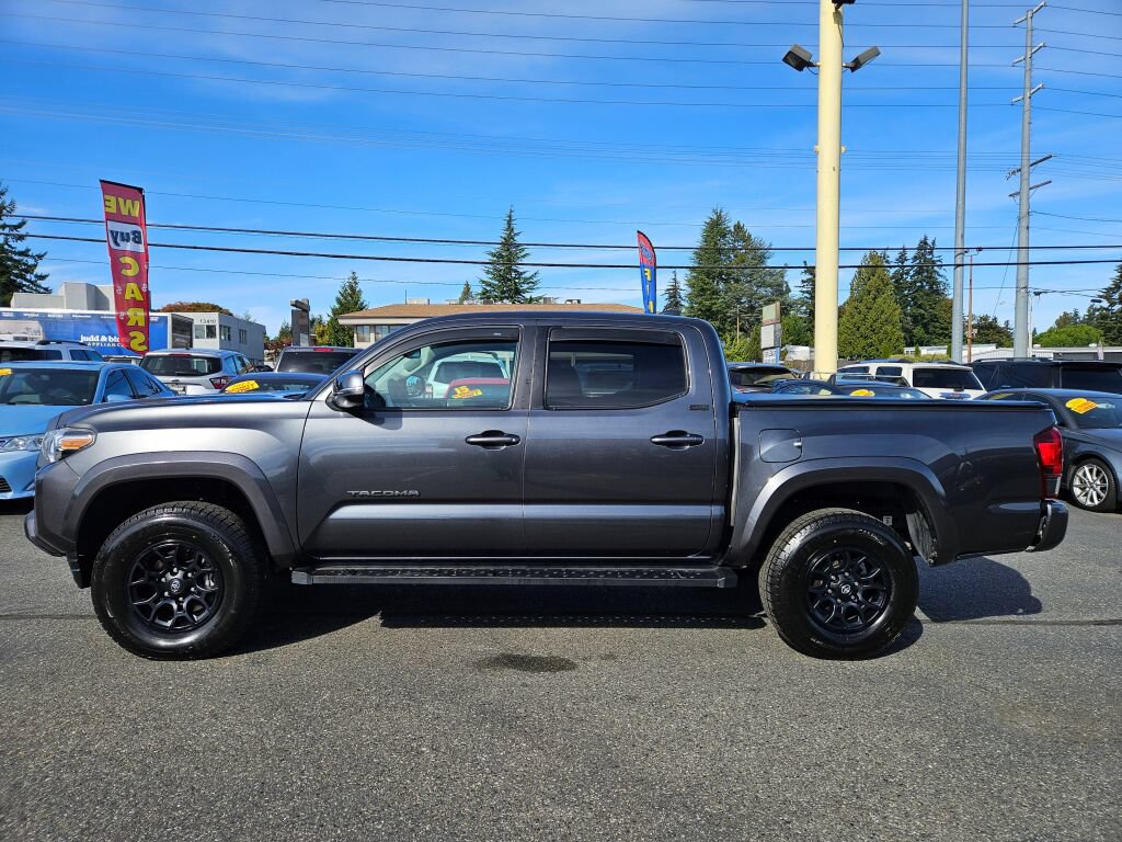 Used 2021 Toyota Tacoma SR5 AWD/4WD image 7
