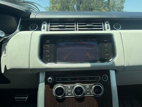 Used 2014 Land Rover Range Rover Supercharged image 27